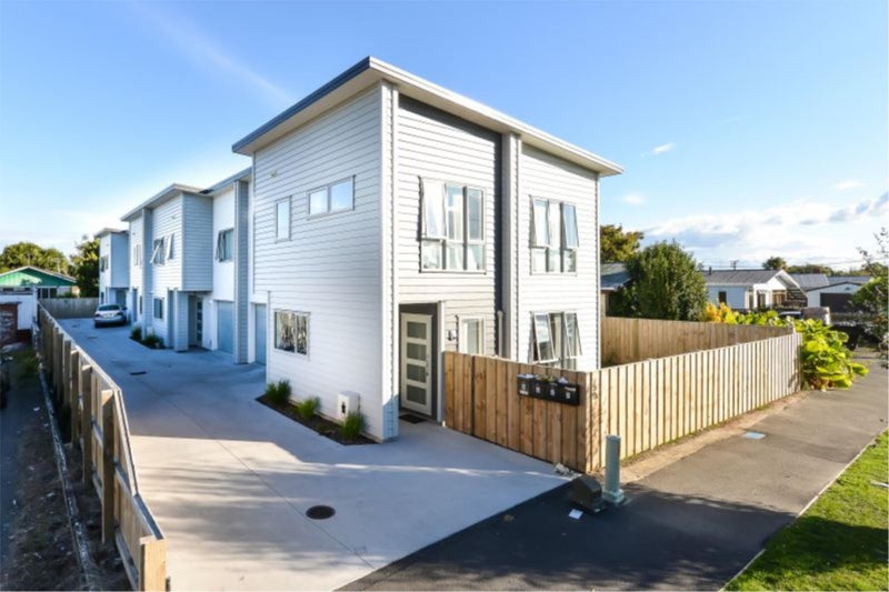 3/59 May Street, Hamilton East, Hamilton - Carousel 1