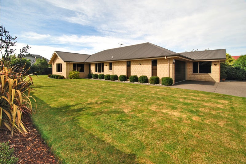 20 Havana Gardens, Shirley, Christchurch - Carousel 1