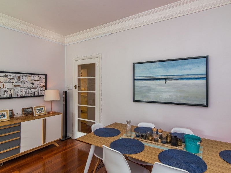 13/84A Boulcott ST, Wellington Central, Wellington - Carousel 2