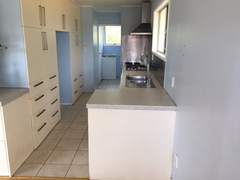 294 Bucklands Beach Road, Bucklands Beach, Auckland - Carousel 2