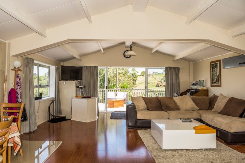 47 Karepo Lane, Pahi, Paparoa - Carousel 2