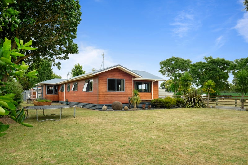 121 Bushmere Road, Gisborne - Carousel 1