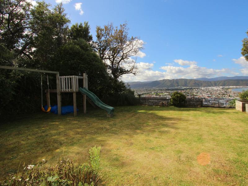 36 Korokoro Road, Korokoro, Lower Hutt - Carousel 2