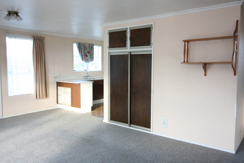 429A Tay ST, Turnbull Thomson Park, INVERCARGILL - Carousel 2