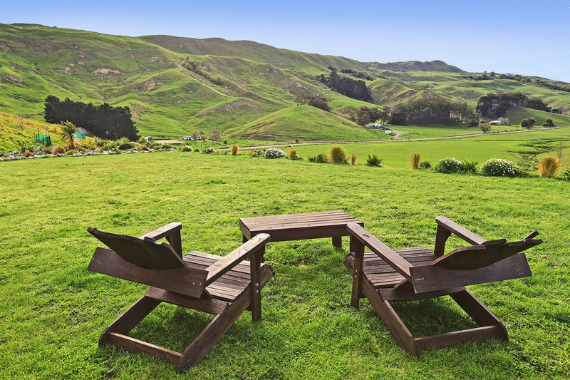 44 Timoti Road, Havelock North - Carousel 1