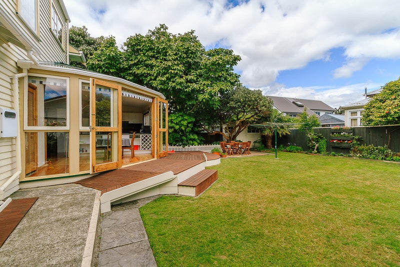 52 Kings Crescent, Hutt Central, Lower Hutt - Carousel 2