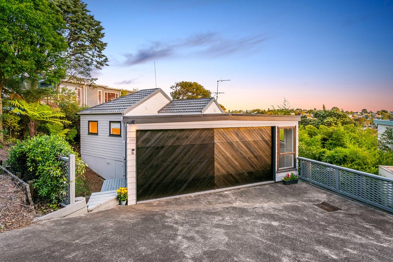 2/40 Glen Vista Place, Bayview, Auckland - Carousel 1