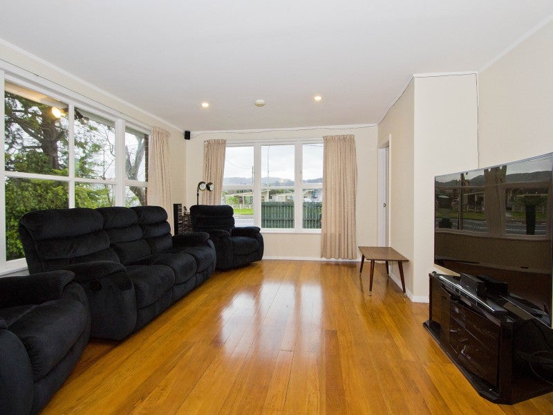 1/402 Cambridge Terrace, Naenae, Lower Hutt - Carousel 2
