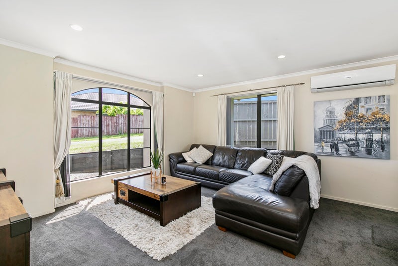 36 Senator  Dive, Manurewa, Auckland - Carousel 1