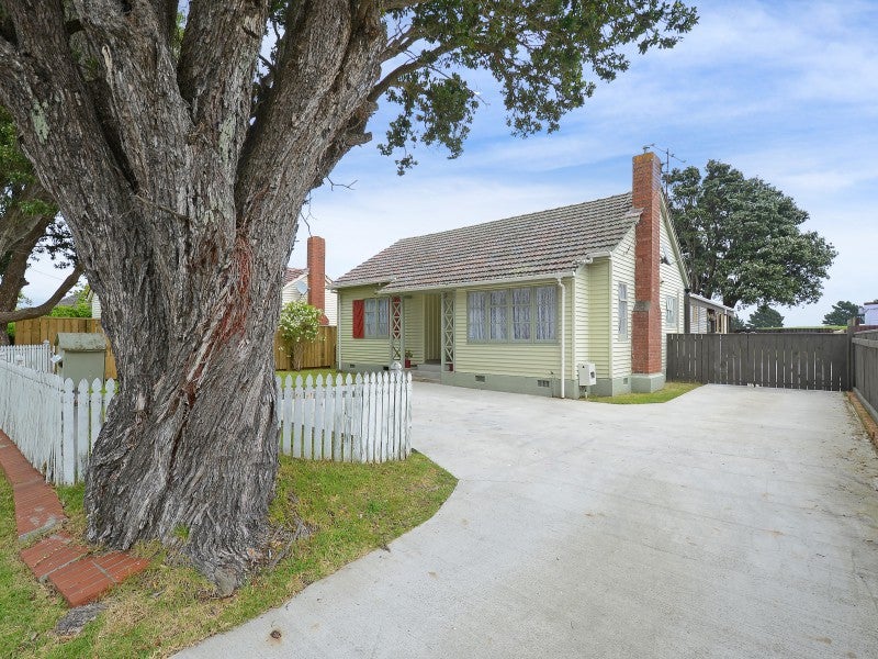 31 Pirie Crescent, Moera, Lower Hutt - Carousel 19