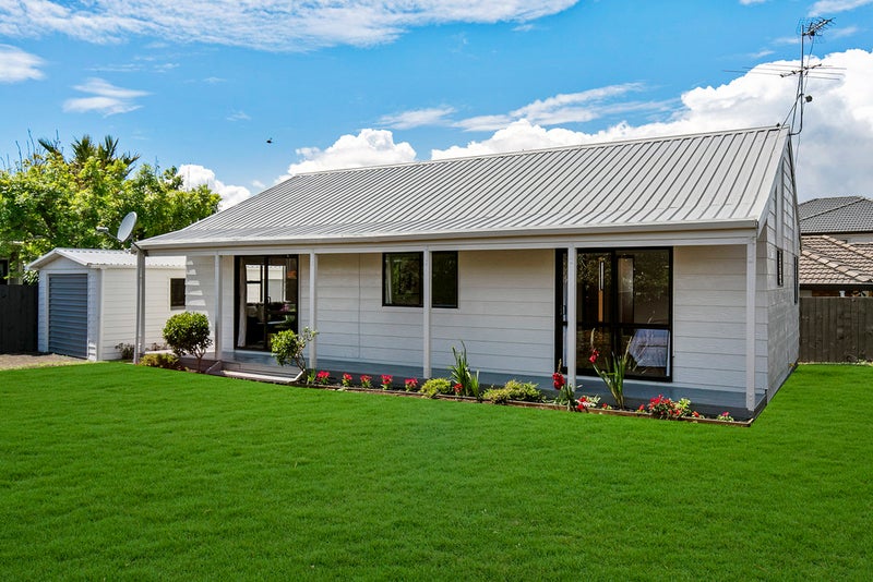 16B Lipscombe Avenue, Papatoetoe, Auckland - Carousel 1