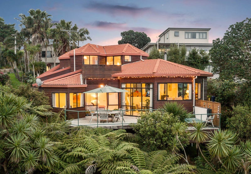 2/84 Kowhai Road, Campbells Bay, Auckland - Carousel 1