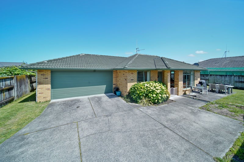 9 Locksley Lane, Hamilton East, Hamilton - Carousel 13