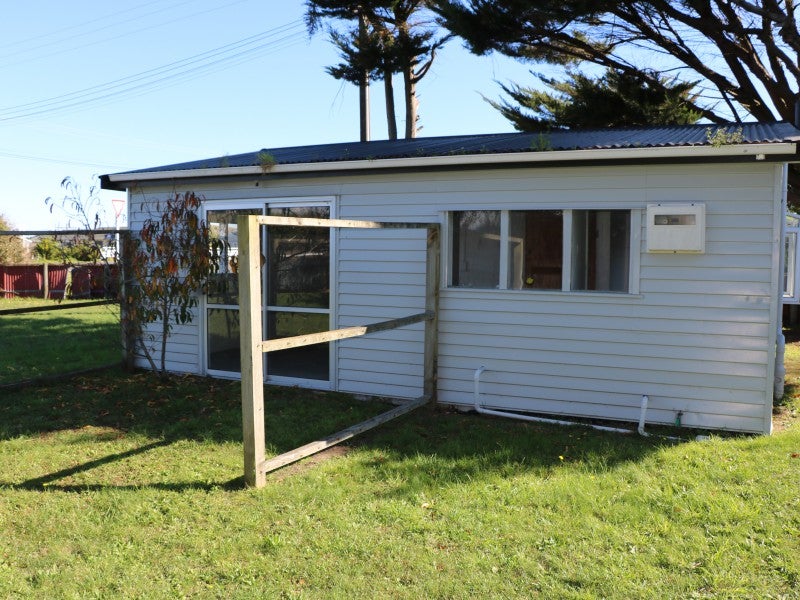 49 Seabury Avenue, Foxton Beach, Foxton - Carousel 2