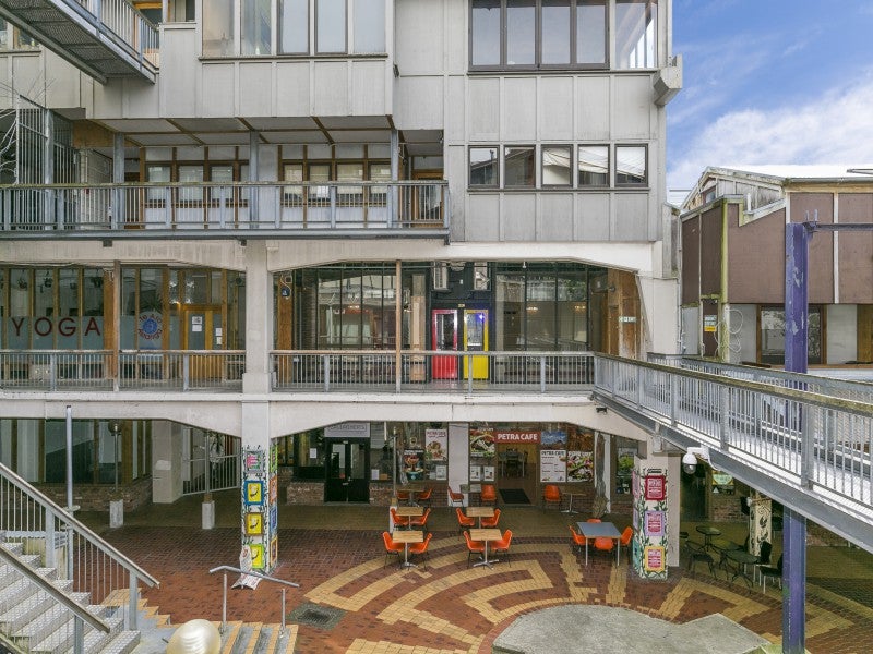 228/21 Left Bank, Te Aro, Wellington - Carousel 2