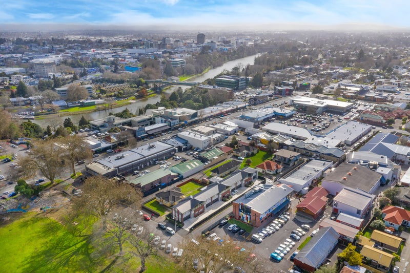 1/15 Cook Street, Hamilton East, Hamilton - Carousel 2