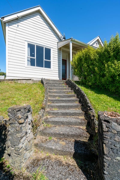 21 Kinsman Street, Kaikorai, Dunedin - Carousel 2