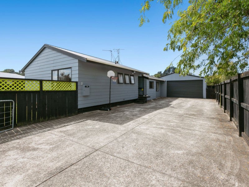 10 Solomon Street, Brookfield, Tauranga - Carousel 1
