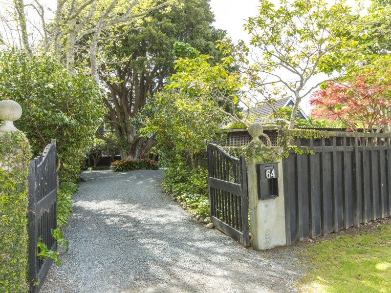 64 Barton Road, Heretaunga, Upper Hutt - Carousel 2