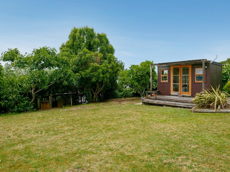 19 Wakeman Road, ACACIA BAY, TAUPO - Carousel 15