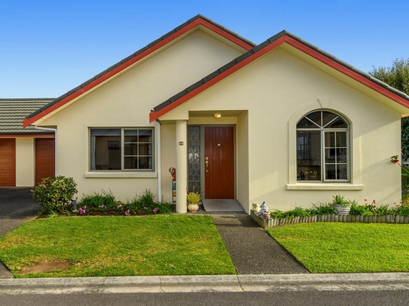 22 Pyes Pa Road, Pyes Pa, Tauranga - Carousel 1