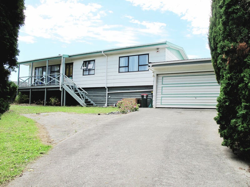 10 Courant Place, Clover Park, Auckland - Carousel 1