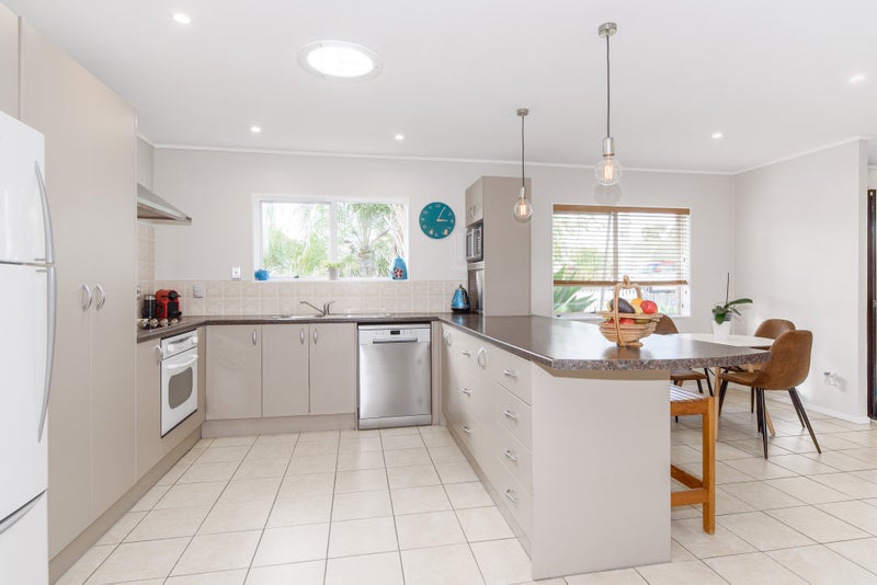 1 Margate Road, Blockhouse Bay, Auckland - Carousel 2