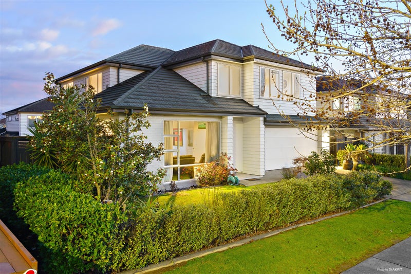 32 Pickaberry Avenue, Karaka, Papakura - Carousel 2