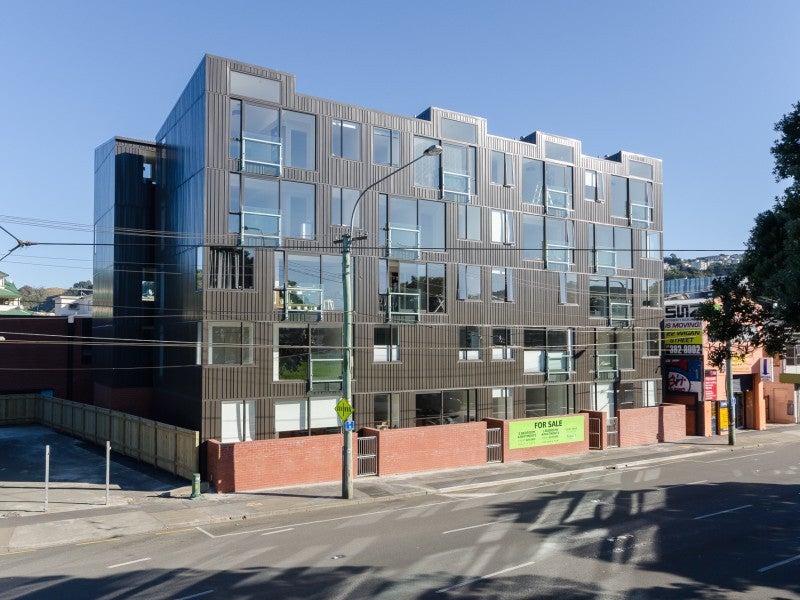 3B/21 Rugby Street, Mount Cook, Wellington - Carousel 1