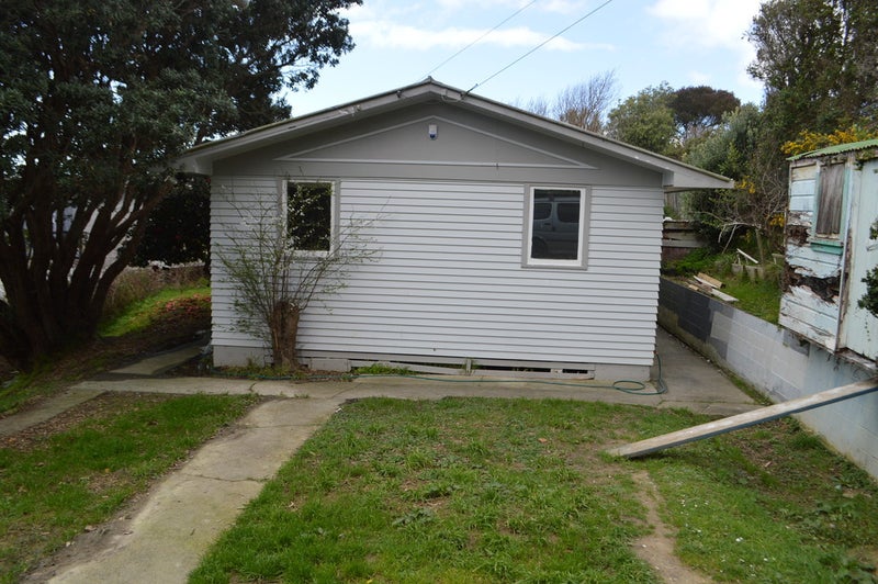 61 Leicester Street, Cannons Creek, Porirua - Carousel 2