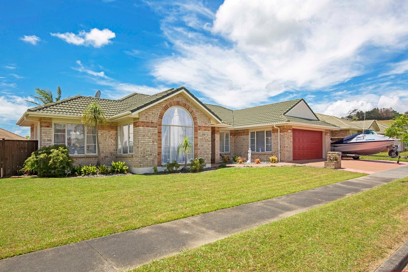 33 Delmont Close, East Tamaki Heights, Auckland - Carousel 1