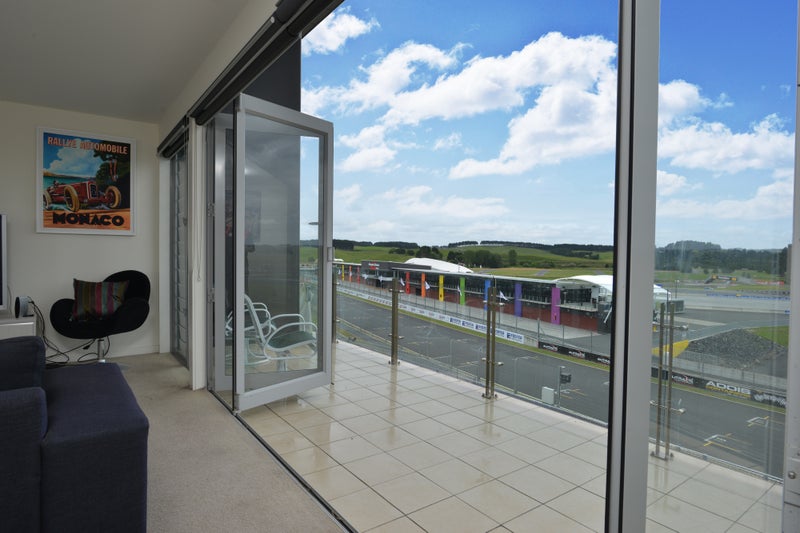 88 Hampton Downs Road, WHANGAMARINO, TE KAUWHATA - Carousel 1