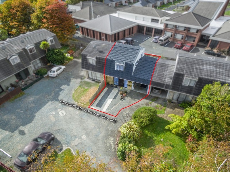 3/2 Ararino Street, Trentham, Upper Hutt - Carousel 1