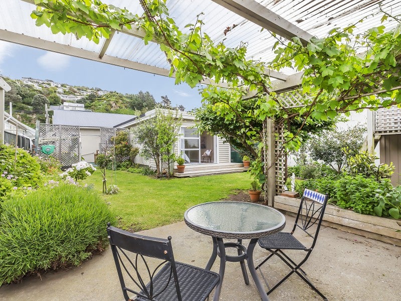 13 Ferry Street, Seatoun, Wellington - Carousel 1