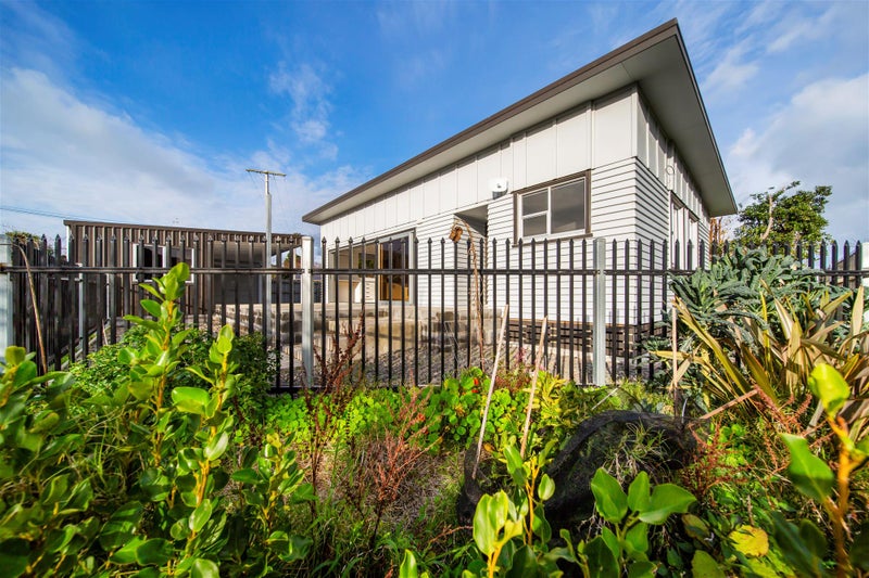 40 Kawei Road, Hawera - Carousel 1