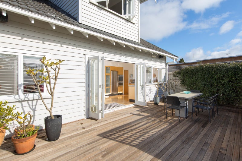 9 Mariners View Road, Beach Haven, Auckland - Carousel 20