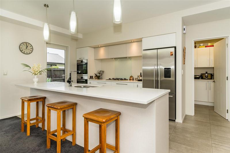 12 Fintan Mews, Aidanfield, Christchurch - Carousel 2