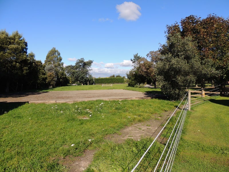 40 Loop Line, Masterton - Carousel 1