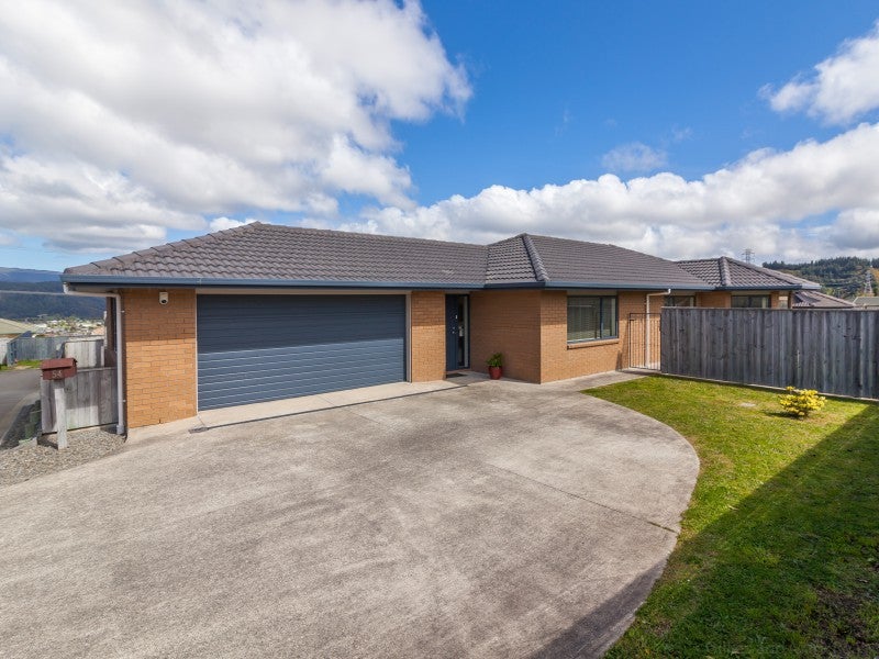 54 Percy Kinsman Crescent, Riverstone Terraces, Upper Hutt - Carousel 2