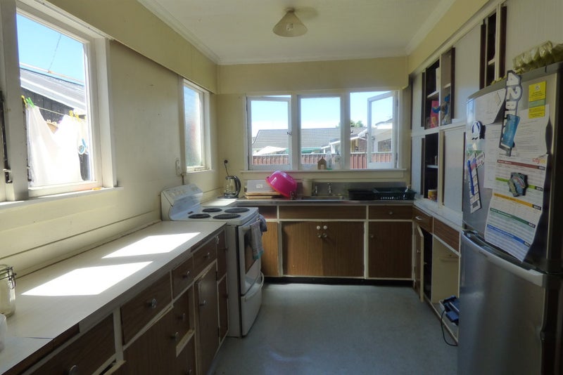 3 Rainsford Street, Moturoa, New Plymouth - Carousel 2