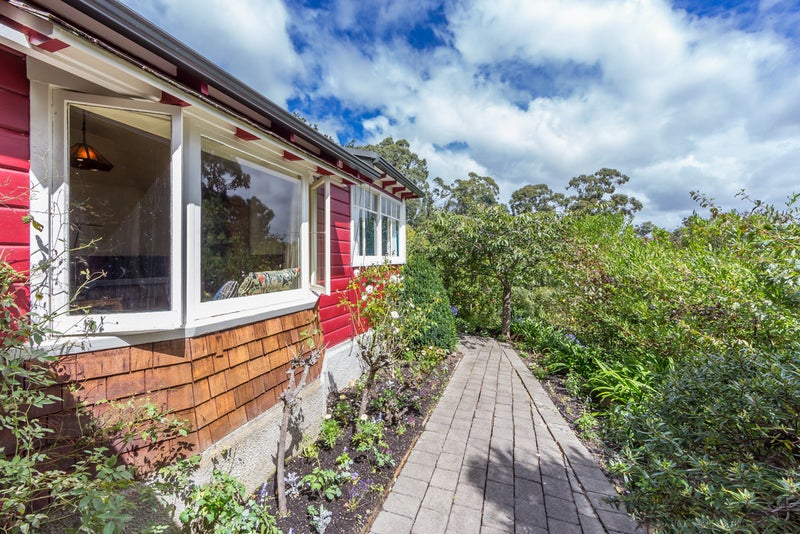 9 Heaton Rhodes Place, Cashmere, Christchurch - Carousel 2
