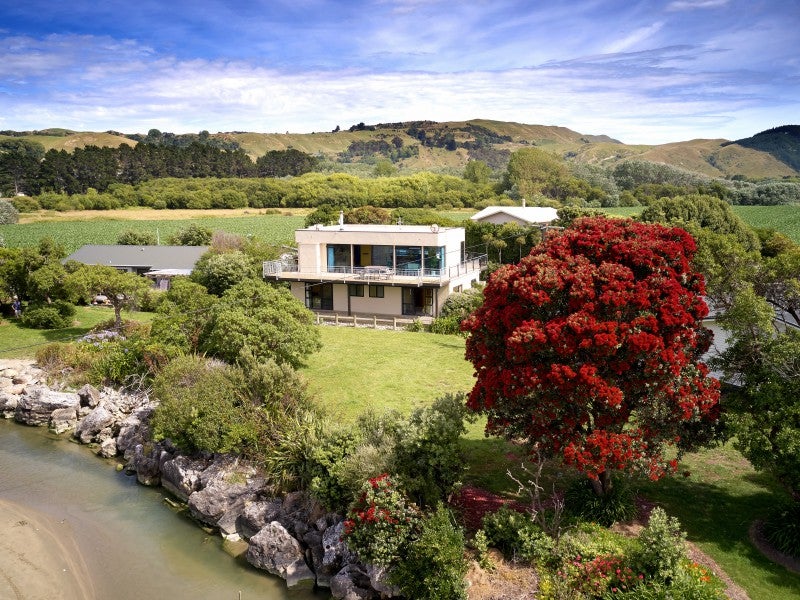 104 Tiakitai Road, Waimarama, Hastings - Carousel 1