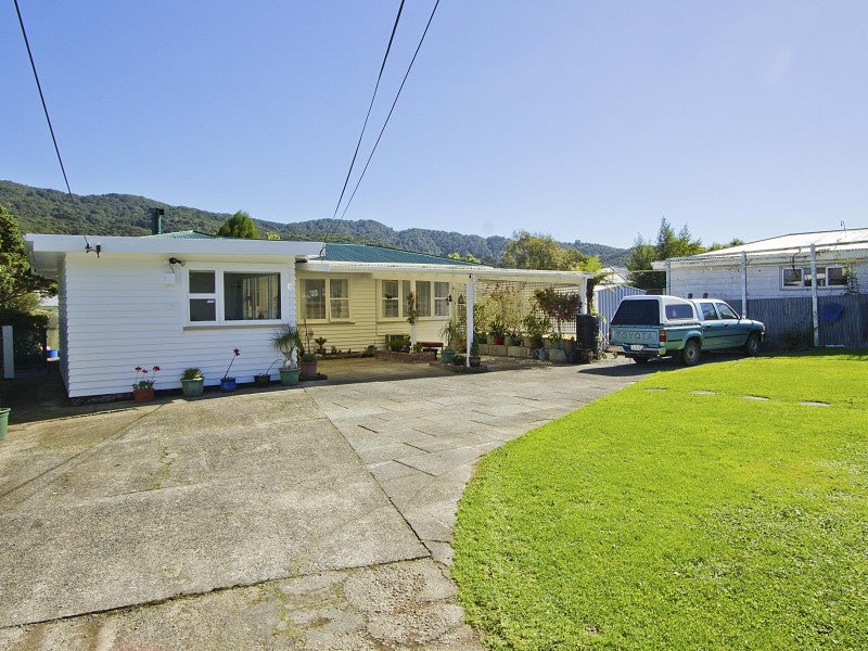 80 Coast Road, Wainuiomata, Lower Hutt - Carousel 19
