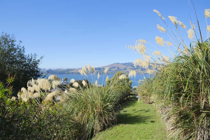 7 Huia Street, Saint Leonards, Dunedin - Carousel 1