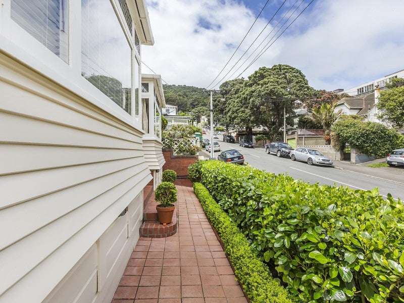 69 Majoribanks Street, Mount Victoria, Wellington - Carousel 2