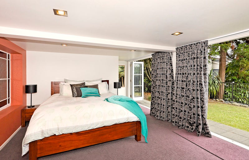 45 Springfield Road, Morningside, Auckland - Carousel 24