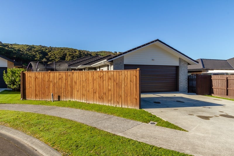 4 Sun Valley Way, Wainuiomata, Lower Hutt - Carousel 20