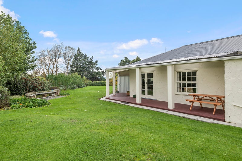 7 Reserve Road, Balcairn - Carousel 2