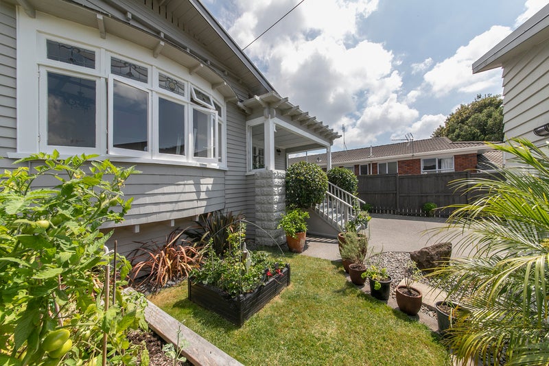 60 Tawa Road, One Tree Hill, Auckland - Carousel 2
