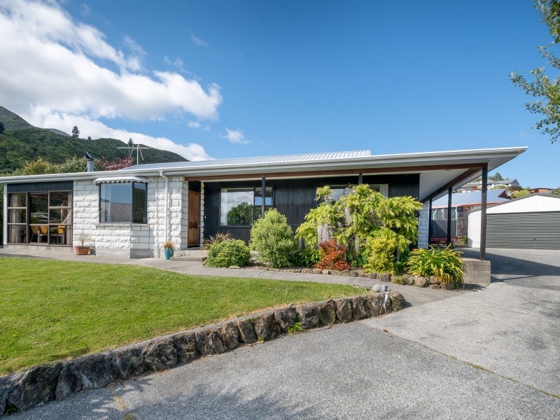 78 Moana View Road, Waikawa, Picton - Carousel 1
